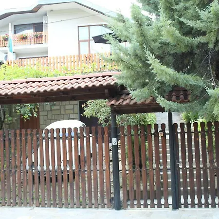 къща за гости-