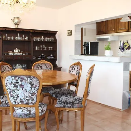 къща за гости-